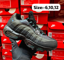 Load image into Gallery viewer, Shoes