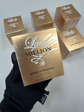 Load image into Gallery viewer, Perfume