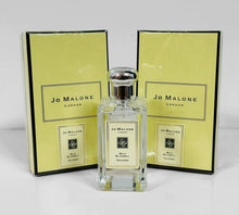 Load image into Gallery viewer, Perfume