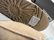 Load image into Gallery viewer, Slipper