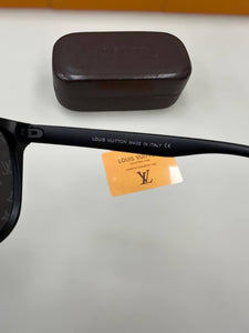 Sunglass