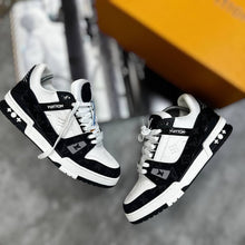 Load image into Gallery viewer, Shoes