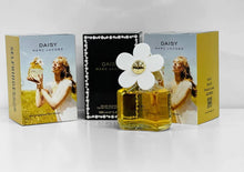 Load image into Gallery viewer, Perfume