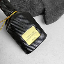 Load image into Gallery viewer, Perfume
