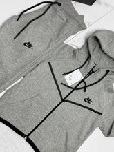 Load image into Gallery viewer, Tracksuit boy