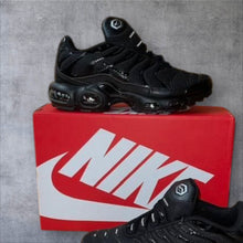 Load image into Gallery viewer, Shoes