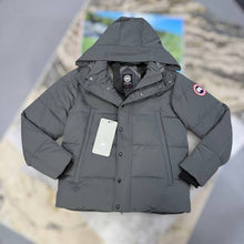 Load image into Gallery viewer, Jacket