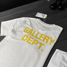 Load image into Gallery viewer, Tshirt