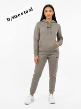 Load image into Gallery viewer, Tracksuit women