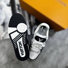 Load image into Gallery viewer, Shoes