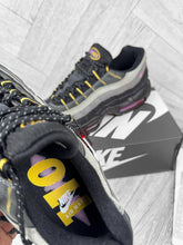 Load image into Gallery viewer, Shoes