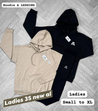 Load image into Gallery viewer, Tracksuit women