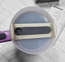 Load image into Gallery viewer, Bottle