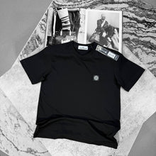 Load image into Gallery viewer, Tshirt