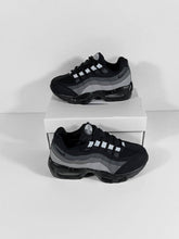 Load image into Gallery viewer, Shoes boy