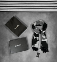 Load image into Gallery viewer, Scarf