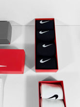 Load image into Gallery viewer, Socks