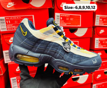Load image into Gallery viewer, Shoes