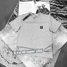Load image into Gallery viewer, Tshirt