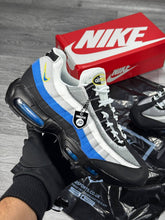 Load image into Gallery viewer, Shoes