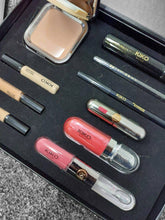 Load image into Gallery viewer, Makeup