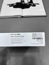 Load image into Gallery viewer, Headphone