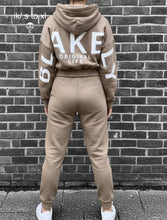 Load image into Gallery viewer, Tracksuit women