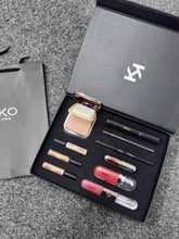 Load image into Gallery viewer, Makeup