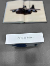 Load image into Gallery viewer, Headphone