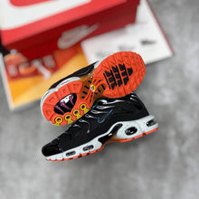 Load image into Gallery viewer, Shoes