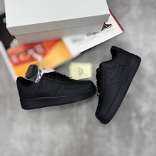Load image into Gallery viewer, Shoes