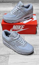 Load image into Gallery viewer, Shoes