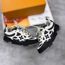 Load image into Gallery viewer, Shoes