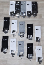 Load image into Gallery viewer, Socks