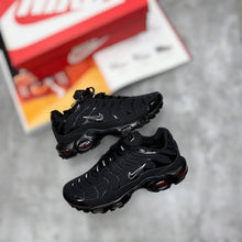 Load image into Gallery viewer, Shoes