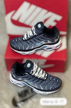 Load image into Gallery viewer, Shoes