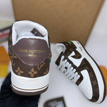 Load image into Gallery viewer, Shoes