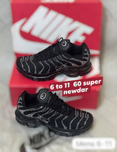 Load image into Gallery viewer, Shoes