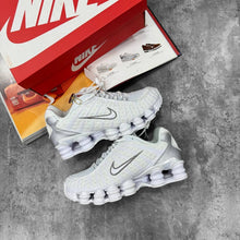 Load image into Gallery viewer, Shoes