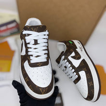 Load image into Gallery viewer, Shoes