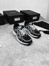 Load image into Gallery viewer, Shoes