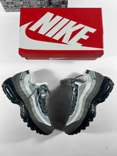 Load image into Gallery viewer, shoes