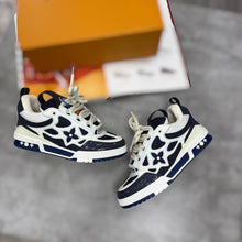 Load image into Gallery viewer, Shoes