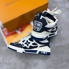 Load image into Gallery viewer, Shoes