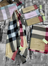 Load image into Gallery viewer, Scarf