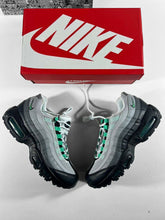 Load image into Gallery viewer, shoes
