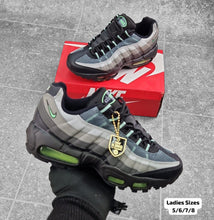 Load image into Gallery viewer, Shoes