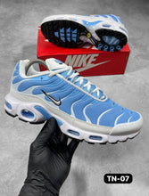 Load image into Gallery viewer, Shoes