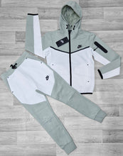 Load image into Gallery viewer, Tracksuit boy