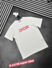 Load image into Gallery viewer, Tshirt